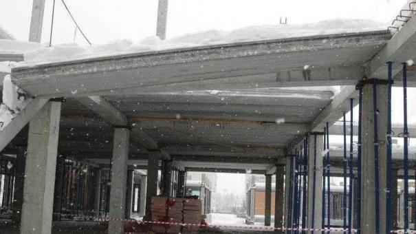 В Новосибирской области замдиректора коммерческой фирмы предстанет перед судом за гибель двух рабочих на стройке