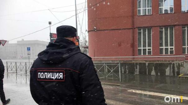 Неадекват выстрелами будит жителей нескольких улиц в Новосибирске
