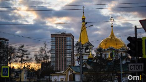 Вместо кладбища — в собор: новосибирцы на Радоницу выбирают молитву, а не поход на погост