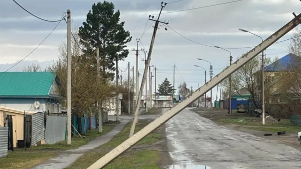 Ураган в Новосибирской области оставил без крыш жителей трёх сёл