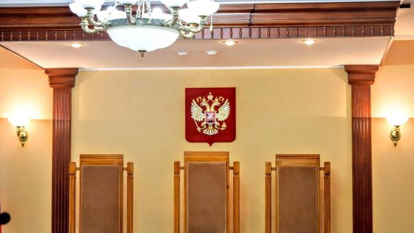 Суд рассматривает дело: сибиряк отсидел два года за убийство женщины, которая оказалась жива
