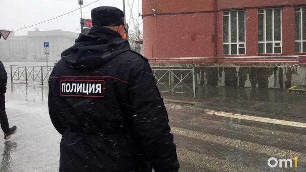Три несовершеннолетних попали под следствие за неправомерный оборот средств платежей в Новосибирской области
