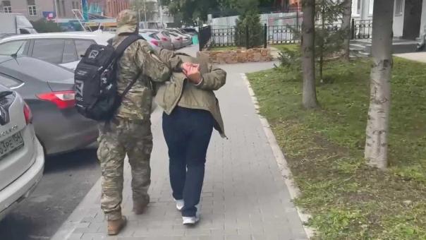 5 лет условно и миллион штрафа: жителя Новосибирска осудили за продажу данных абонентов