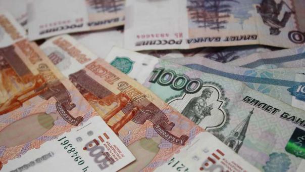 Омичи лишились 1,75 млн рублей из-за «танцующей» Катюши, обманувшей их сына