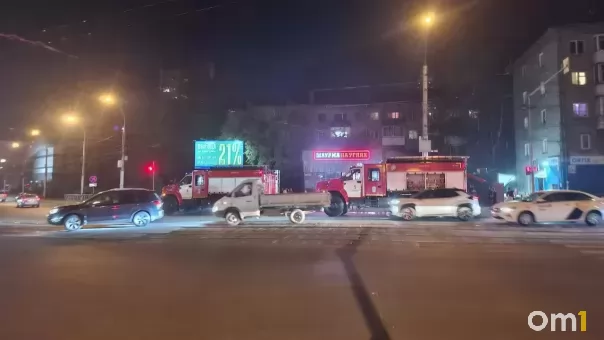 К шаурмичной в Новосибирске съехались экстренные службы: что случилось?