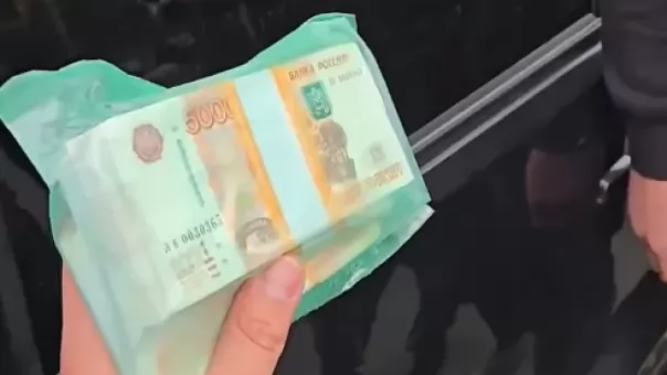 Продажа «связей» в ФСБ: новосибирец вымогал 2,5 млн рублей у фигуранта дела о миграции