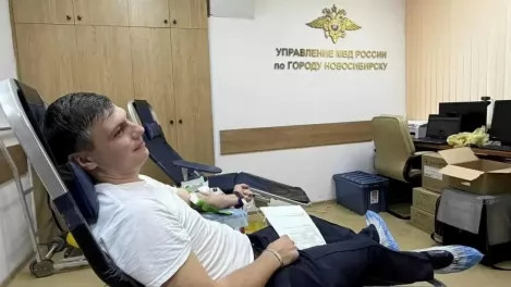 Более 100 полицейских стали донорами крови в Новосибирске