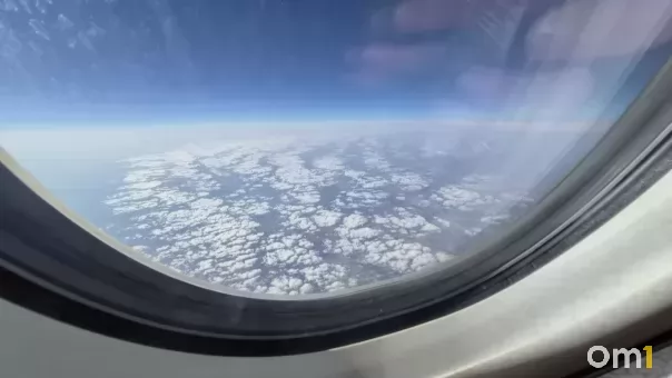 Омский аэропорт ввёл временные ограничения на приём и выпуск самолетов: что известно