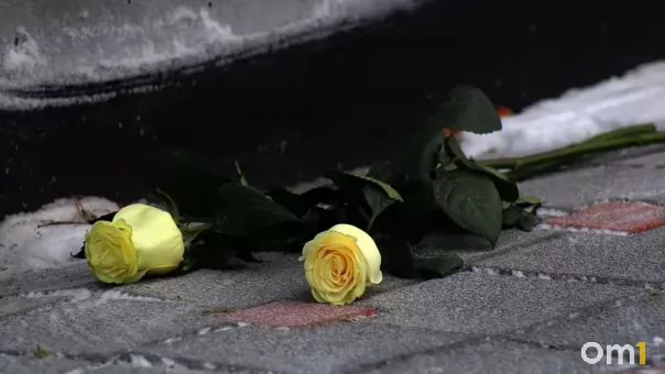 Погиб во время трюка: каскадёра Олега Наумова кремировали в Новосибирске