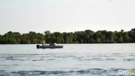Лодки пора убирать: в Новосибирской области закрыли навигацию