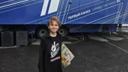 Сотни тысяч претендентов и пять этапов отбора: мама новосибирского певца рассказала, что происходит за кулисами «Голос. Дети»