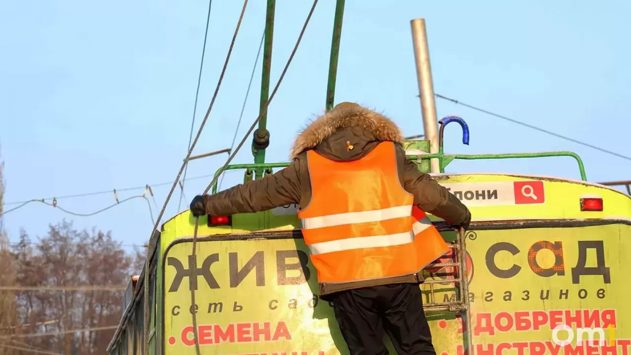 В Омске водители троллейбусов пожаловались на поломки из-за неисправной подстанции