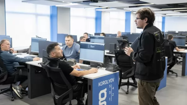 На Омском НПЗ 50 сотрудников станут цифровыми наставниками