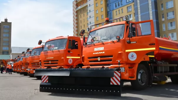 Омский водоканал вывел на линии новую технику