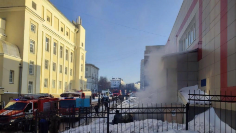 Стало известно, кто погиб во время пожара в новосибирской гимназии №10