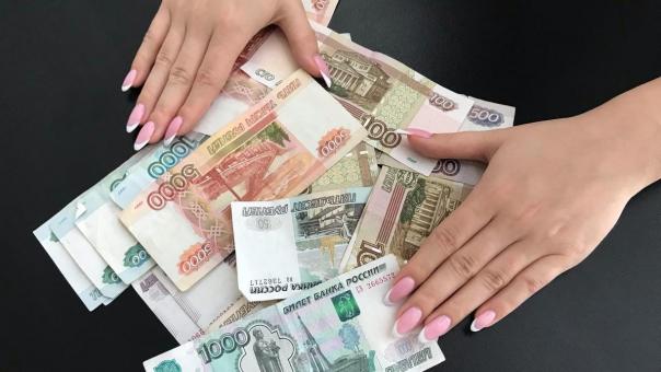 Новогодний микс с РКО в Росбанке: бесплатное обслуживание и платежи для предпринимателей