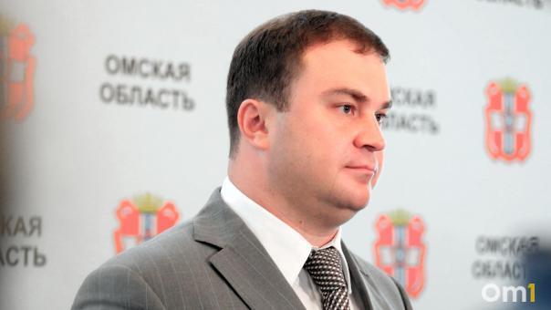 Омский губернатор оценил удобство российского мессенджера MAX