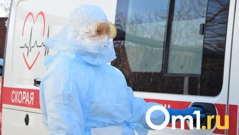 Омские врачи в среднем получают около 82 000 рублей
