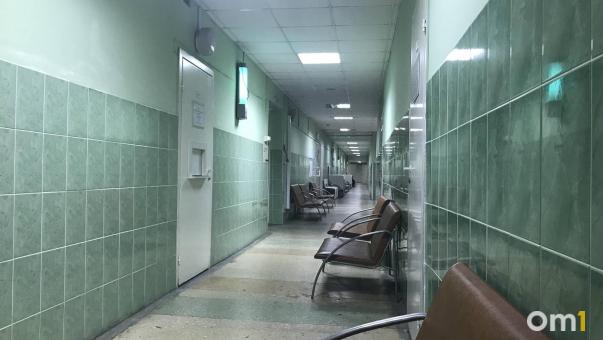 «Земские врачи» массово покидают свои посты в Омской области