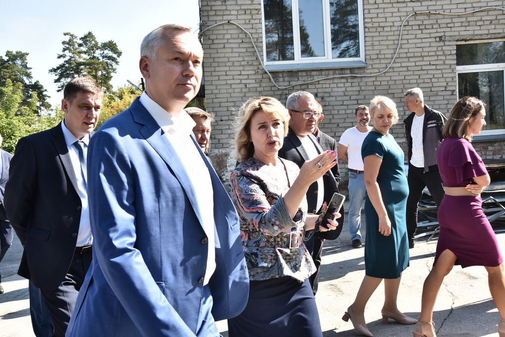 До 2026 года в Новосибирской области отремонтируют более 120 школ