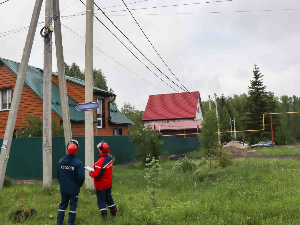 В Новосибирской области узаконили три четверти самовольных подвесов ВОЛС