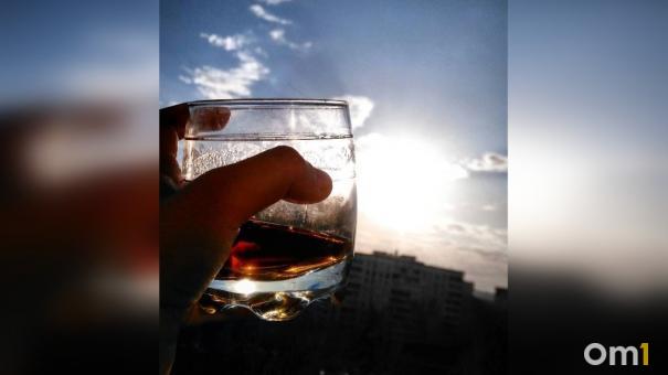 «Он кричал, потому что ему нужна доза»: прикладывала ватку с водкой к губам младенца мать в Новосибирске