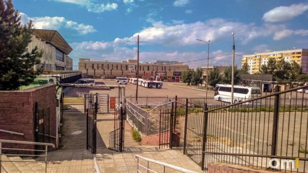 От фудкорта до офиса: в Омске сдают в аренду площади у автовокзала