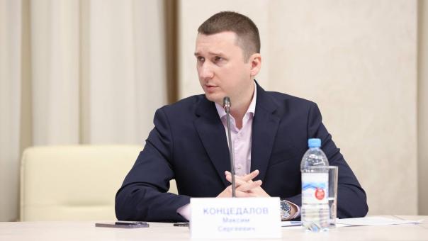 «Проект благоустройства может победить с перевесом в десяток голосов»: депутат ОГС Концедалов призвал омичей прийти на избирательные участки
