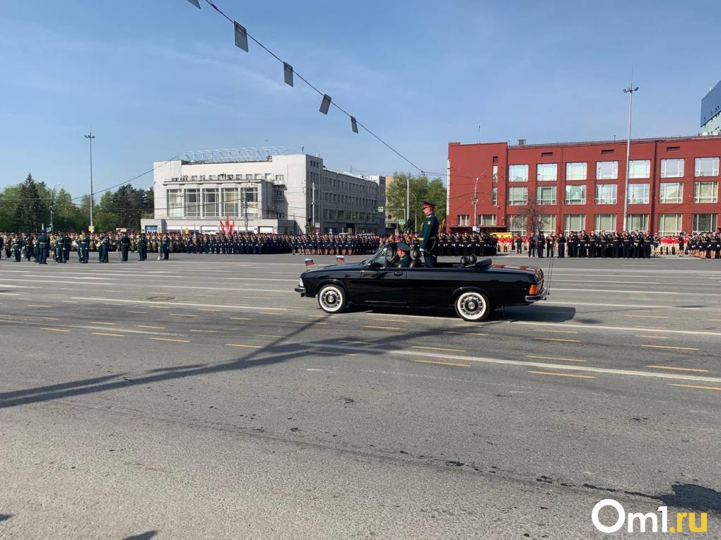 Первые кадры парада Победы в Новосибирске: город встречает 9 Мая