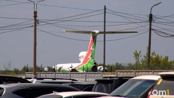 Самолёт из Омска в Москву задержали на девятнадцать часов