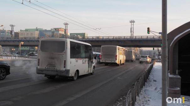 На омских дорогах нашли общественный транспорт с неисправностями
