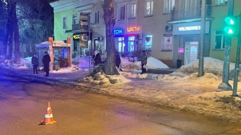 Водитель «Киа Сорренто» сбил женщину и скрылся с места ДТП в Новосибирске