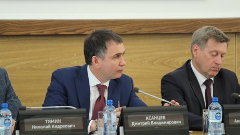 «Утратили доверие». В Новосибирске депутатов горсовета Сергея Бойко* и Хельгу Пирогову лишили мандатов