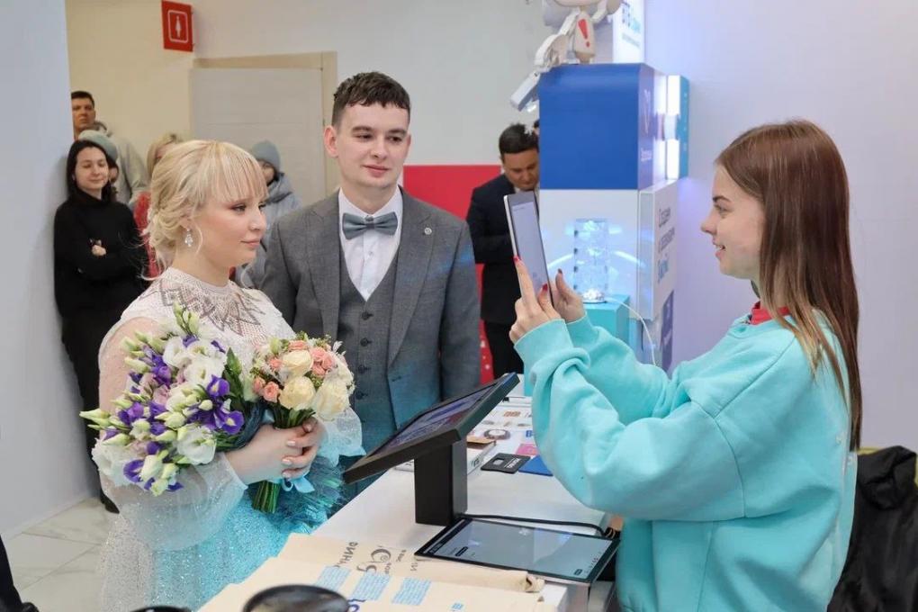 Первая свадьба с использованием биометрии прошла на форуме «Россия»