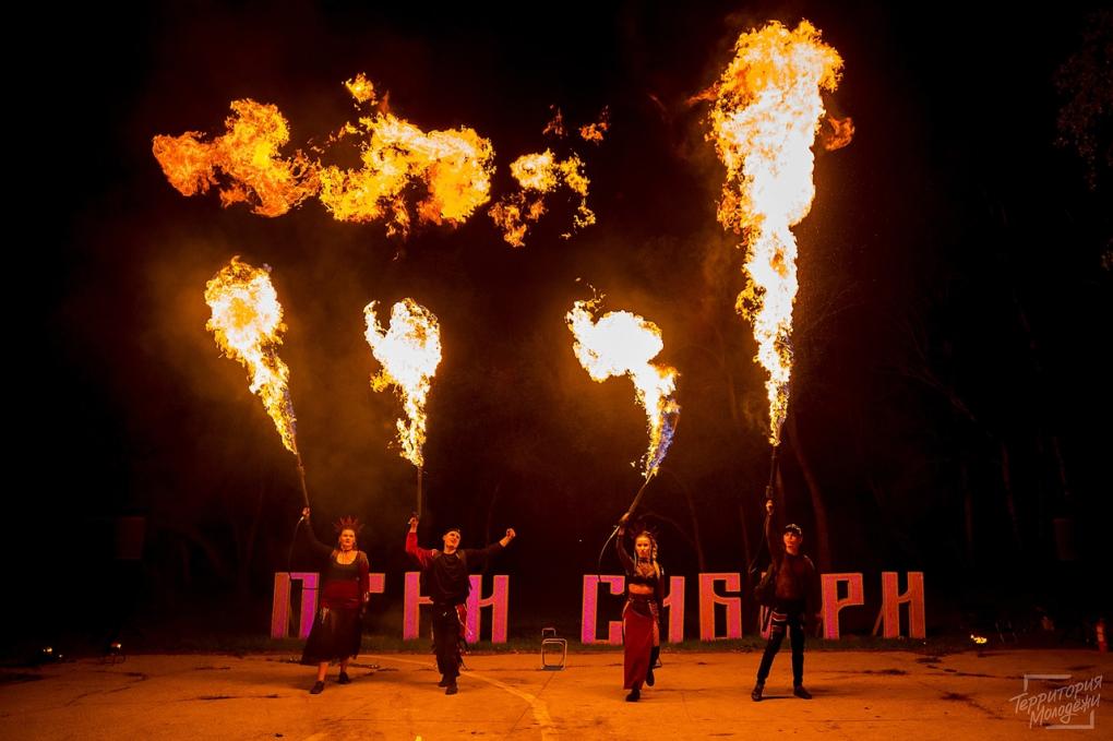 Огненное шоу, Smart piknik, «Любэ» и «Винтаж»: куда сходить в Новосибирске с 21 по 26 мая