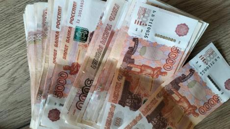 Пенсионерам рассказали, как бесплатно списать долги в Новосибирске