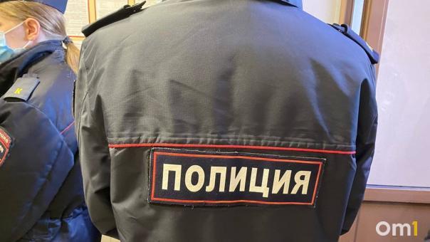 Разборка двух покупателей в омском магазине закончилась поножовщиной