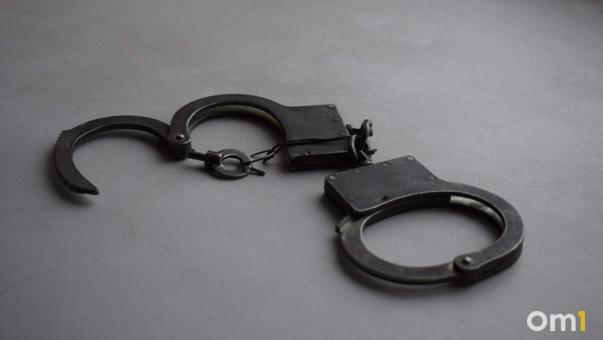 Пьяный омич убил собутыльника ключом, облил труп бензином и поджёг
