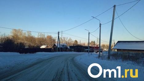 В омском доме нашли тело мужчины с телесными повреждениями
