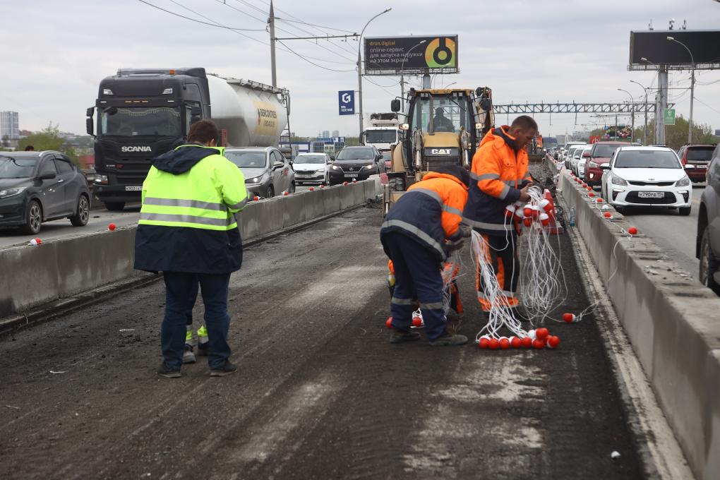 Ремонт Димитровского моста начали вести круглосуточно