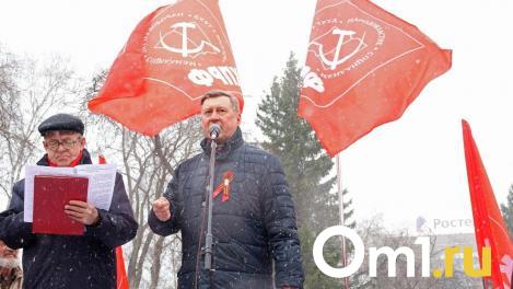 Мэр Новосибирска выступил на митинге к годовщине Великой Октябрьской социалистической революции