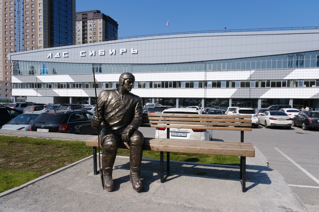В капитально отремонтированном ЛДС «Сибирь» установили памятную доску экс-руководителю «Сибантрацита»