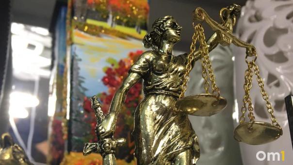 Суд под Новосибирском оштрафовал сотрудника завода за выброс в воздух вредных веществ