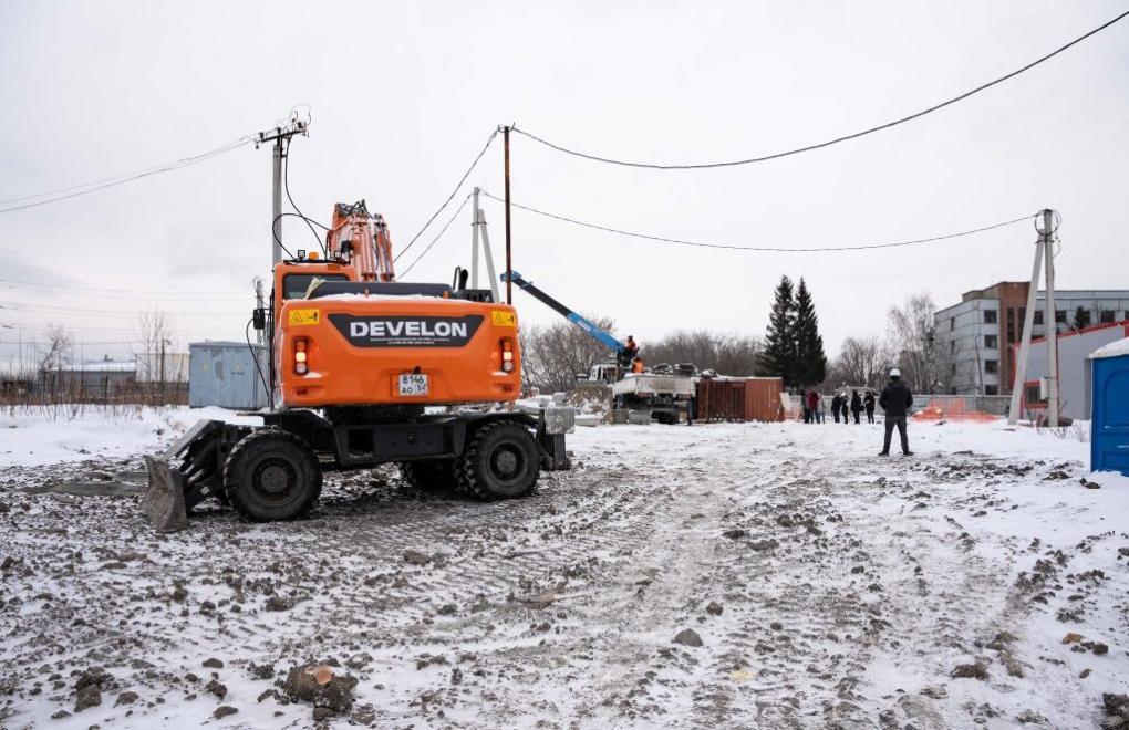 Улучшить теплоснабжение: в Новосибирске по концессии строят шесть километров новых теплосетей
