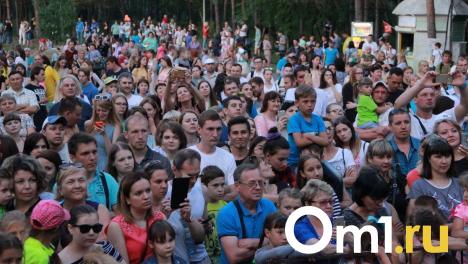 40 лет — новые 20? Почему чиновники хотят «омолодить» россиян, и чем это грозит