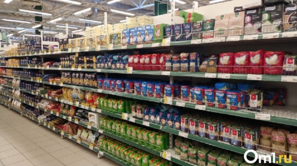 Мэрия объяснила, почему в Омске набор продуктов самый дешёвый в Сибири