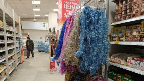 О работе продуктовых магазинов в предновогодние дни в Новосибирске рассказали в правительстве
