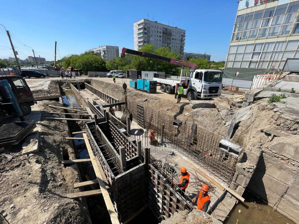 В Новосибирске энергетики меняют теплосети на 25 участках