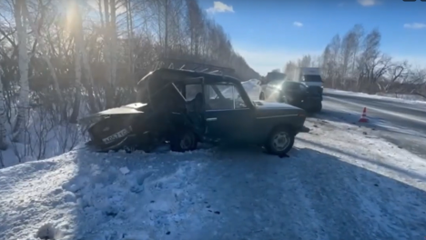 В жутком ДТП на трассе погиб водитель «Жигулей»