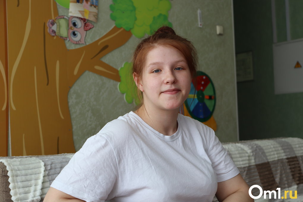 В новосибирском центре социальной помощи «Радуга» молодых мам учат «любить своего ребёночка». РЕПОРТАЖ